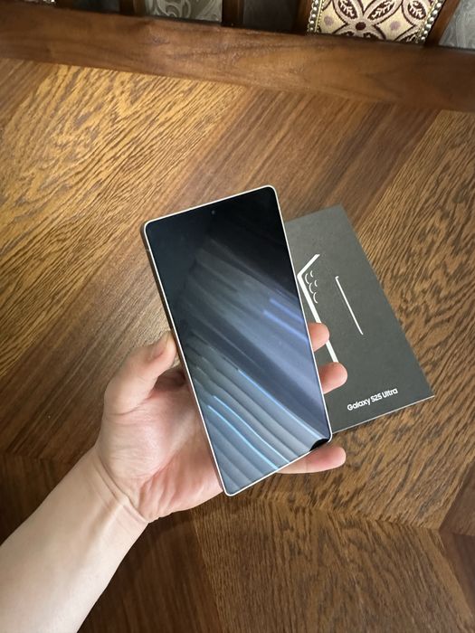 Samsung S25 ultra 256 gb