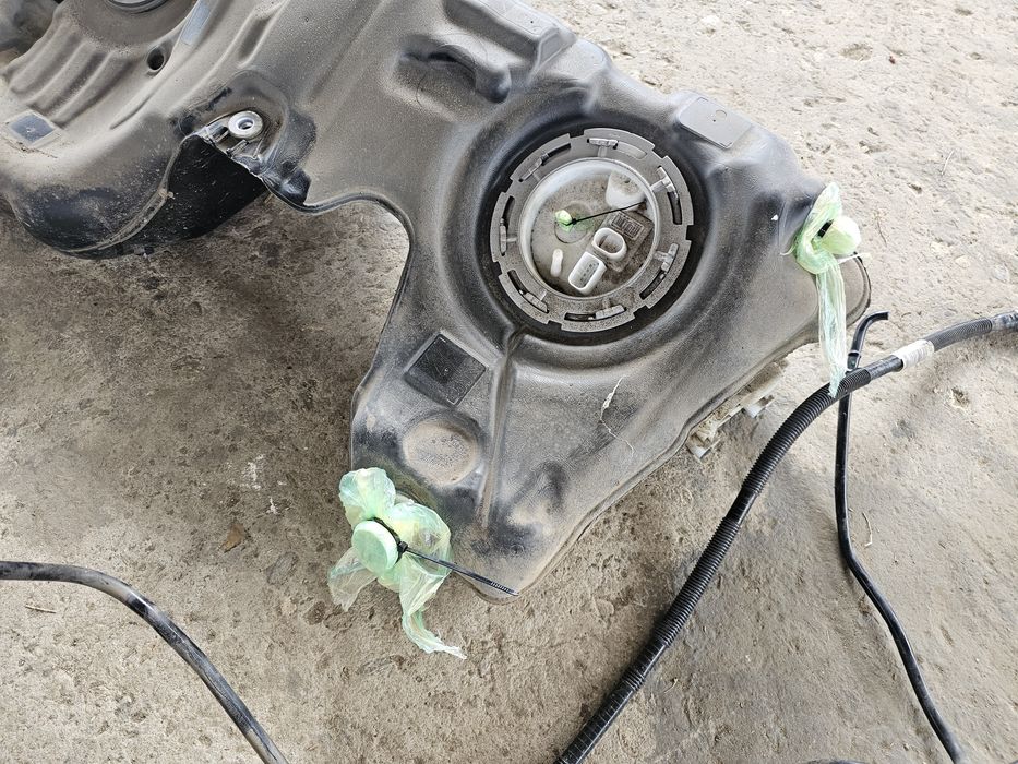 Резервоар за бмв ф20 ф30 ф31 ф32 ф36 ф80 ф82 бензинов