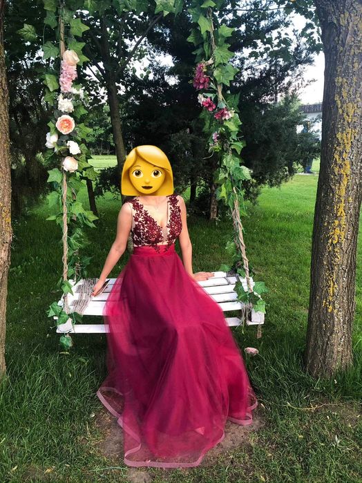 Rochie elegantă bordo, lungă, făcută la comandă – purtată o singură dată