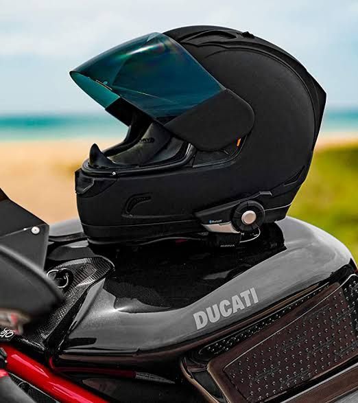 Sena 20S Evo - sistem audio universal