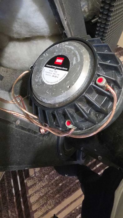 Продавам два топа бмс  с две 12 s320