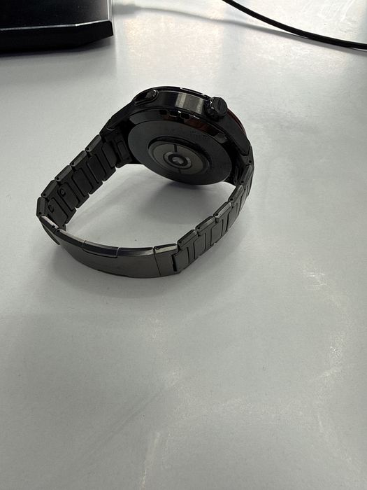 Huawei watch 4 Pro Space Edition Titan Intretinut