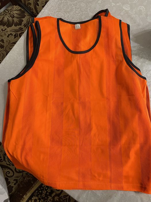 Продам манишки для тренировок