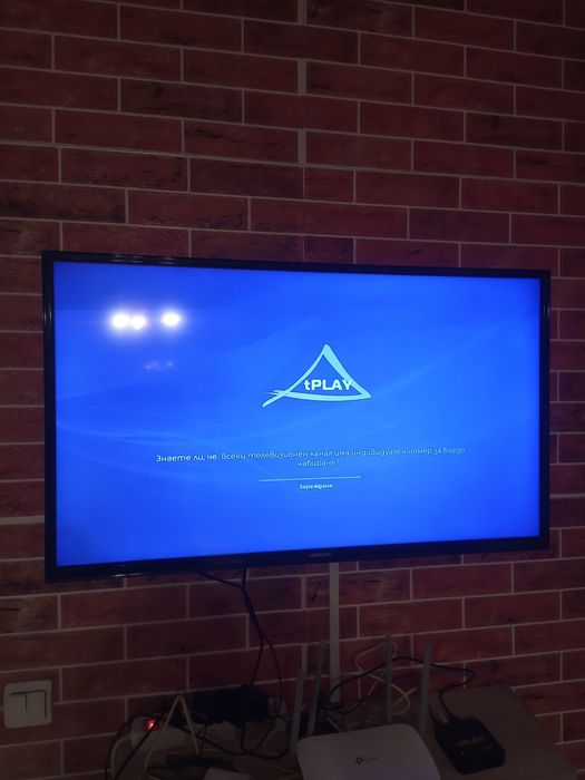 Телевизир HITACHI-40 инча.