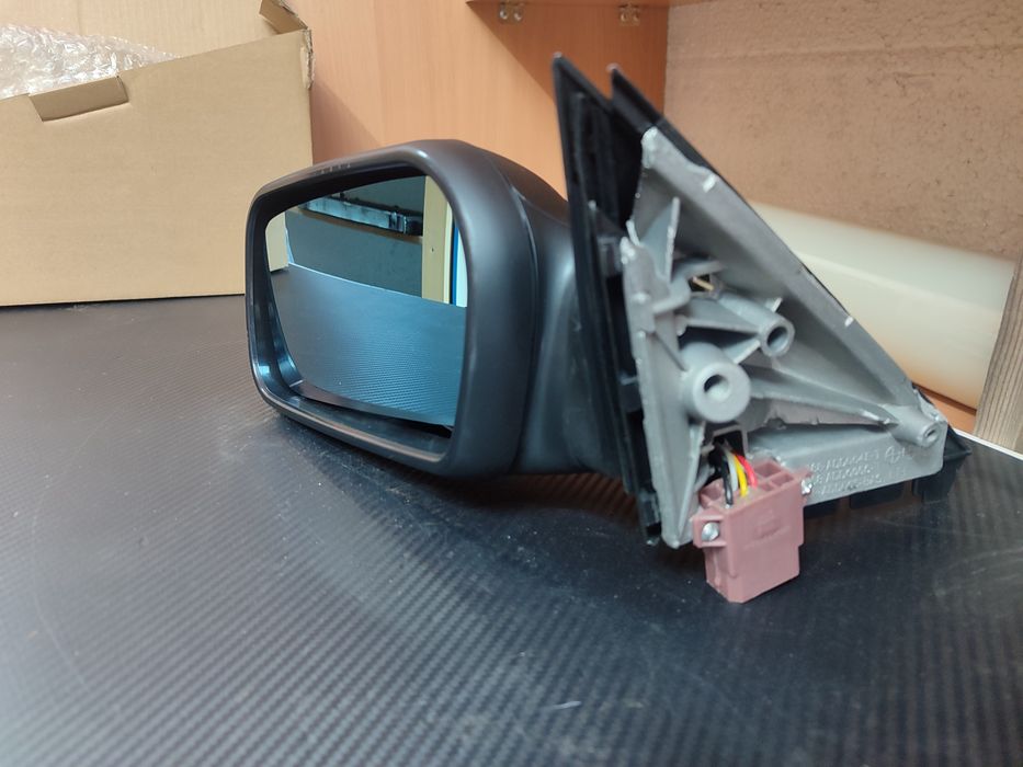 Боковые зеркала на Ауди 100 С4