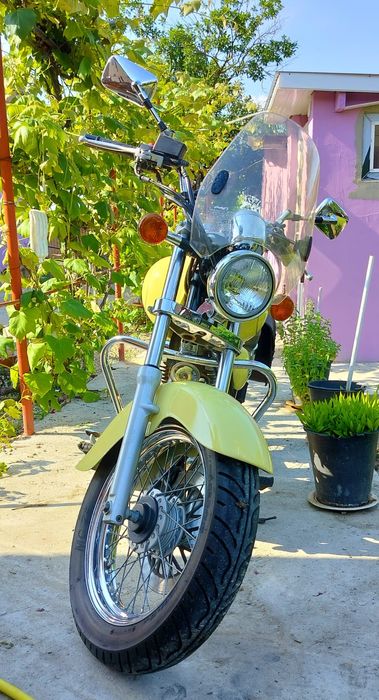 Vând motocicletă Suzuki Marauder GZ250