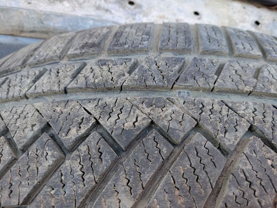 Гуми 4 броя Continental 255/50 R20