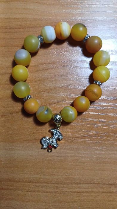 Цветни гривни от естествени камъни 10лв.