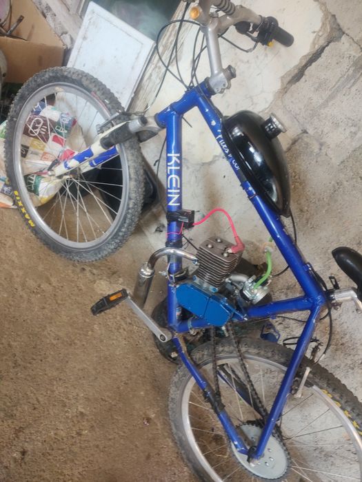 Bicicleta cu motor