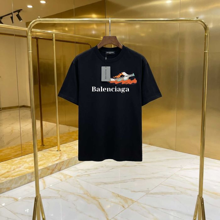 Balenciaga тениски