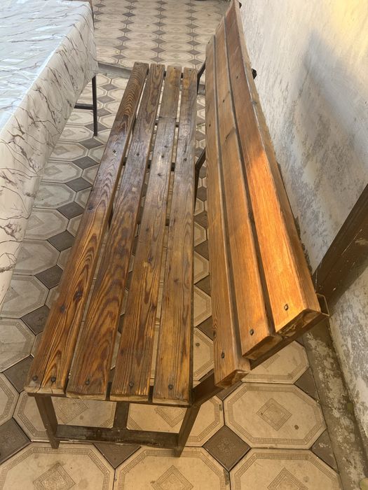 Стол со скамейками