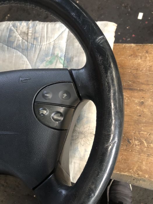 Руль на Мерседес 210