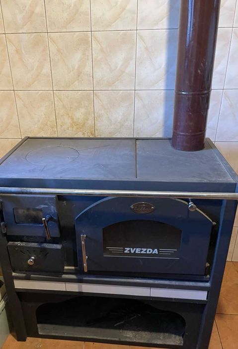 Печка на твърдо гориво