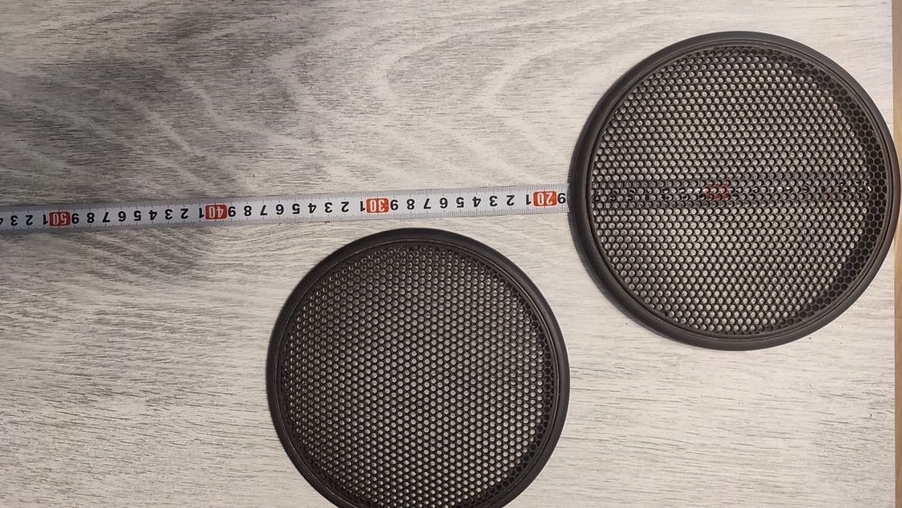 Сеточки на маленькие динамики.