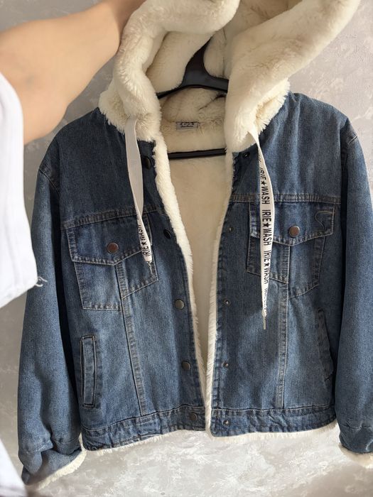 Пальто, джинсовая куртка, платья для девочек