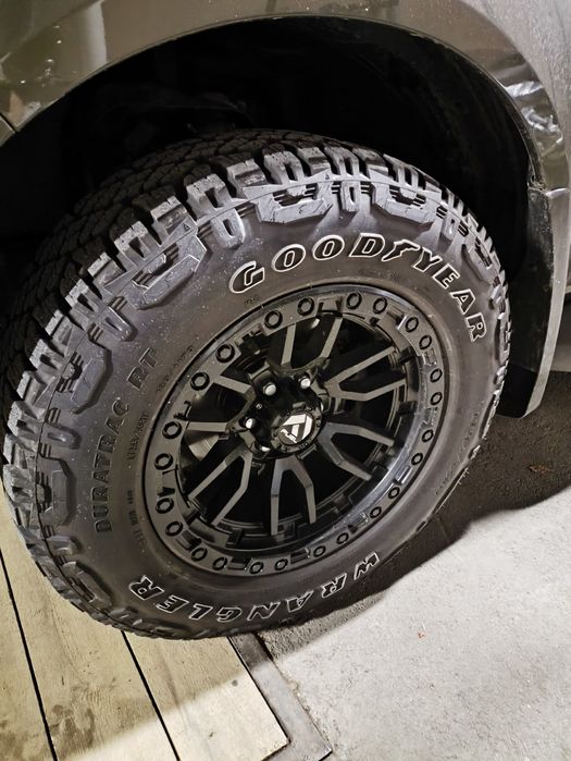 Goodyear wrangler 265/65/17