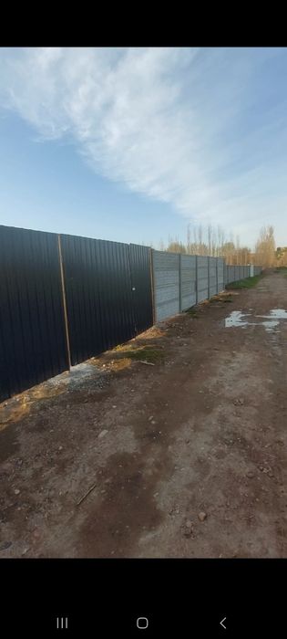 Дача сотилади...  4.5 сотихдан 2 та бор обшый 9 сотих