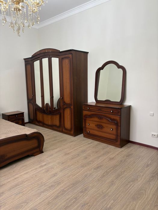 Спальный гарнитур