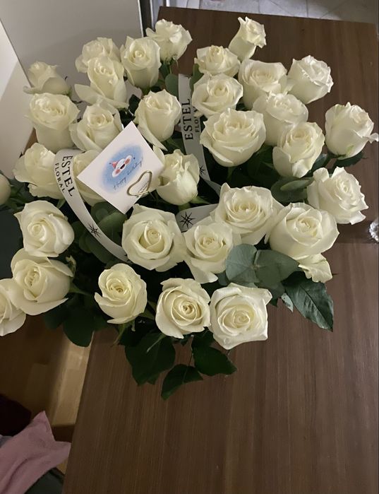 Букет 33 белых розы