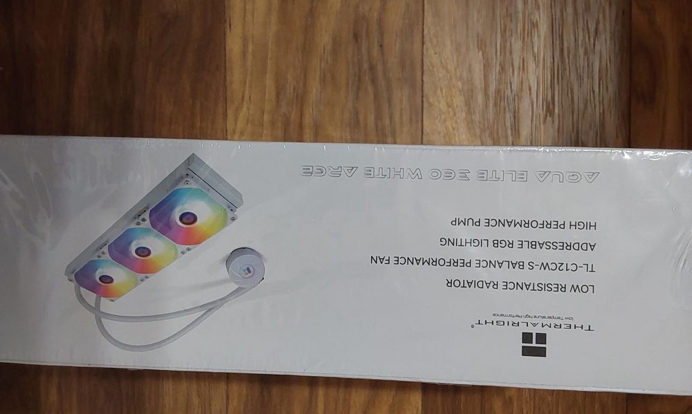 Procesor de răcire,  nou, sigilat