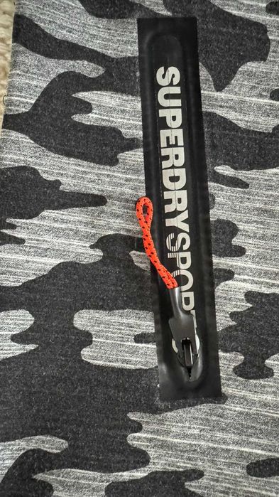 Плътен суичър SUPERDRY Sport