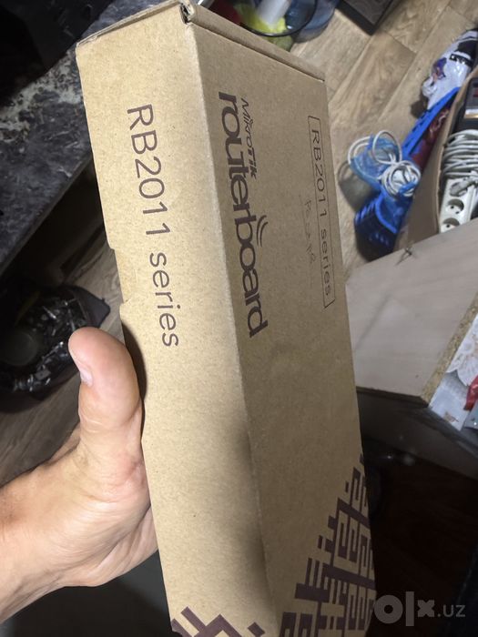 MikroTik RouterBOARD RB2011UiAS-2HnD-IN
