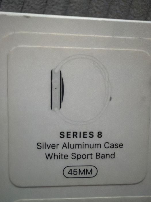 Apple watch 8 silver