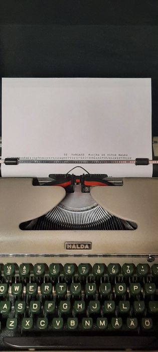 Mașină de scris Halda impecabilă