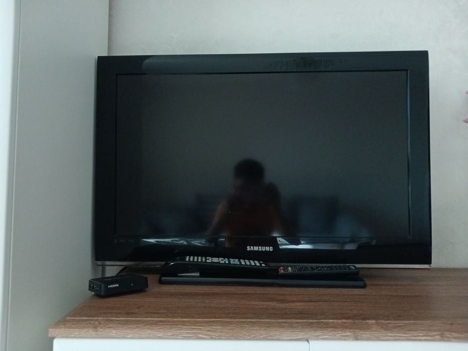 Продаю Телевизор SAMSUNG