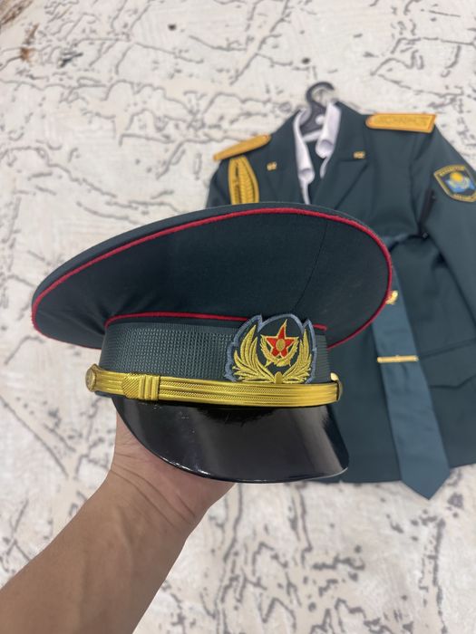 Паратка военый форма