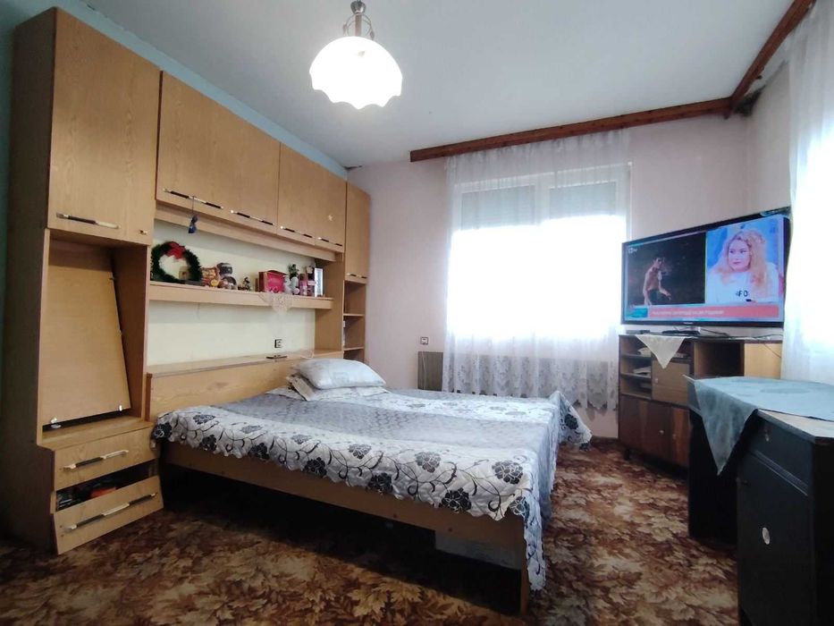 Етаж от къща Луковит.