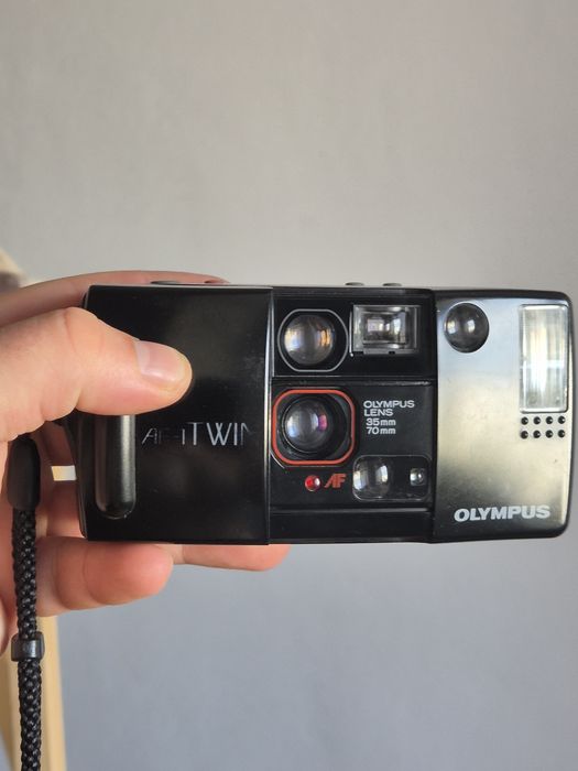 Olympus af 1 twin compact point and shoot