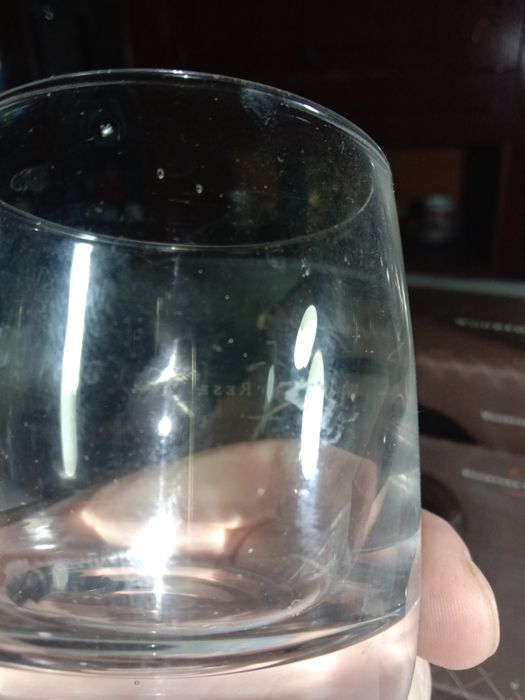 Продаются фирменные бокалы для виски