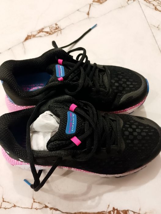 Adidas Under armour 36