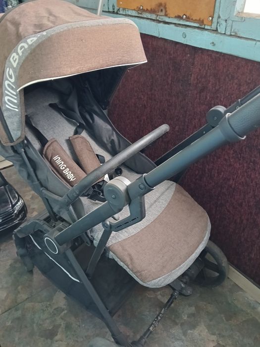 Отдам даром коляску