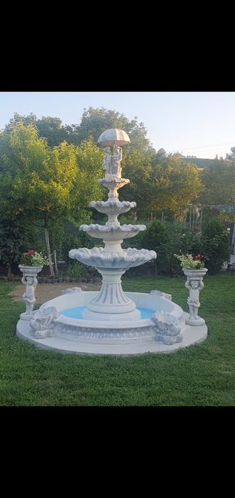 Fantanile arteziene din ciment alb aditivat .