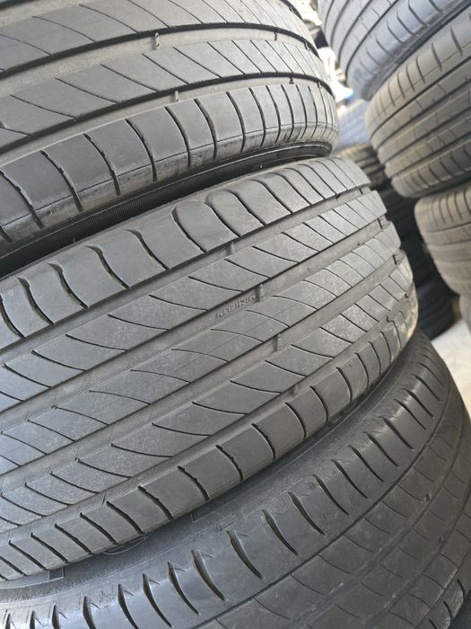 2 Броя 205/55/17 Michelin 5mm 24dot