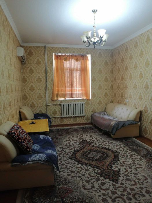 2-3 xonalik uylar talabalar va oilalarga ijaraga beriladi va sotiladi