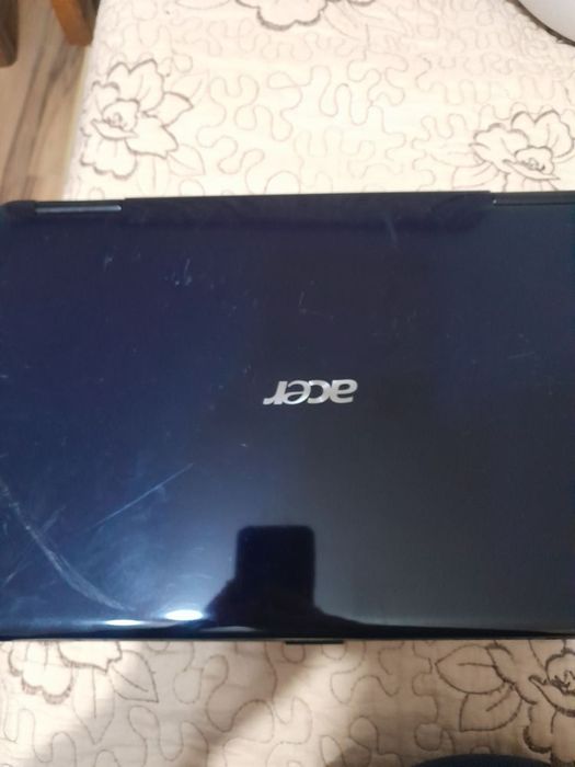 Vând leptop acer