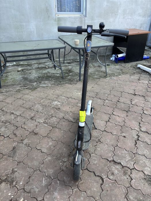 Trotineta xiaomi mercedes defecta