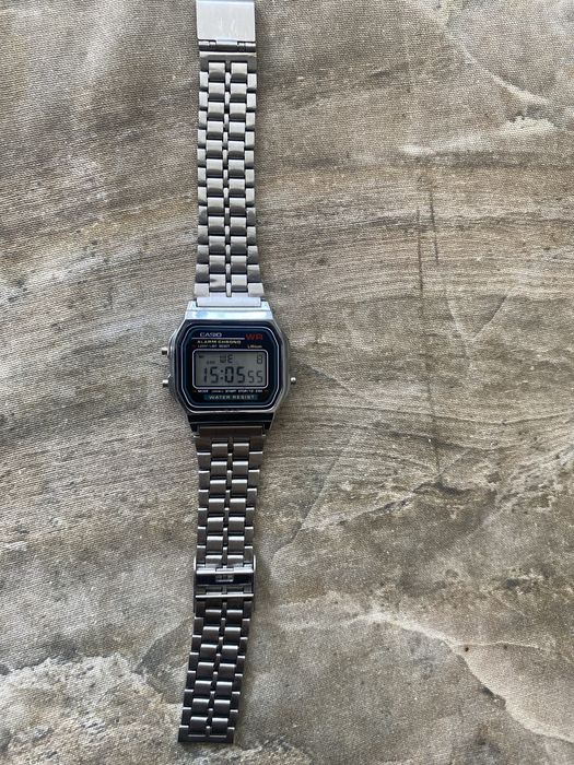 Часы CASIO хорошим состаний
