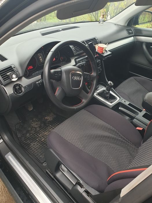 Vând Audi a4 b7 2litri 140cp un singur ax an 2007