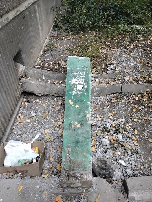 Битонные столбы два штуки