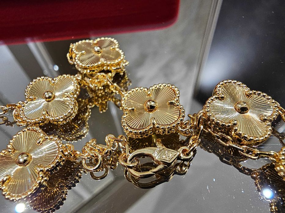 Van Cleef & Arpels VCA Gold Vintage Alhambra 10 Motifs Дамско Колие