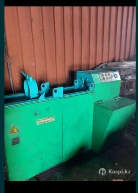 Станок, боковой прес