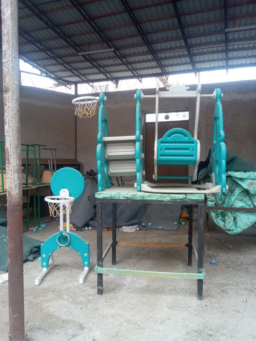 Качеля сотилади арзон еш болалара