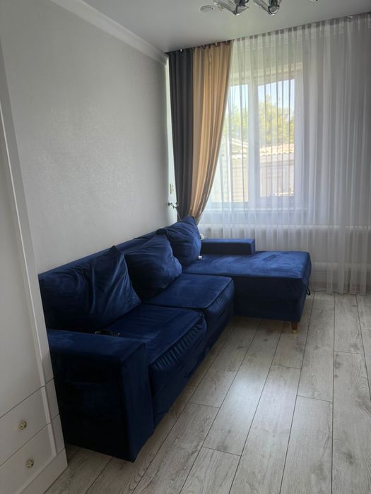 Продам диван.