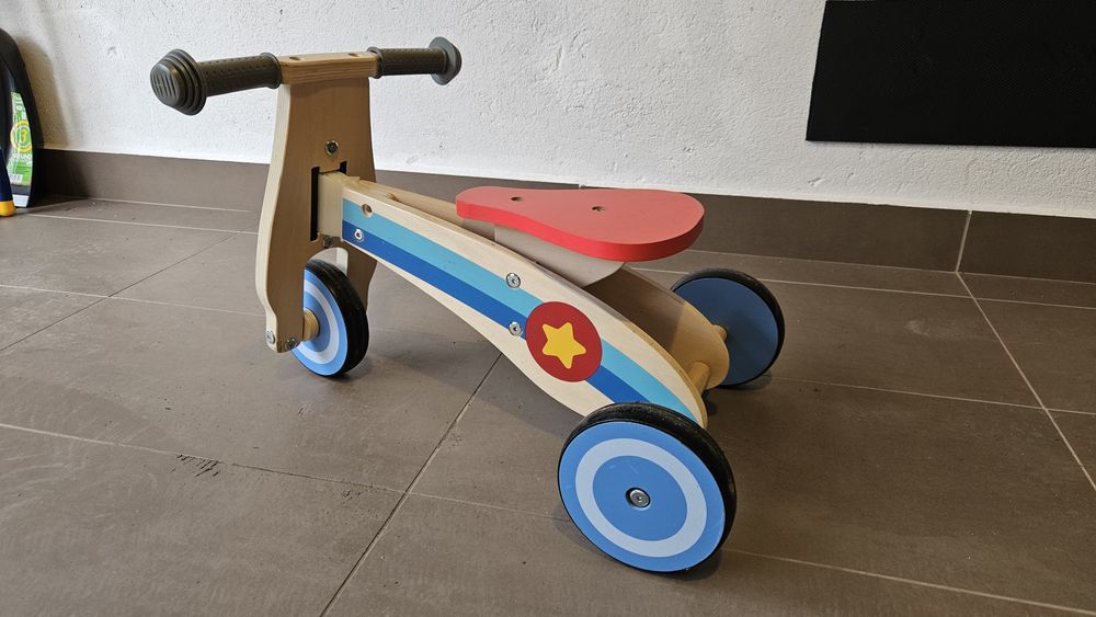 Детска дървена триколка