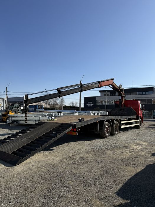 Volvo FM9  km 240 mii cu macara Palfinger 7T ridica ,rampa hidrualica