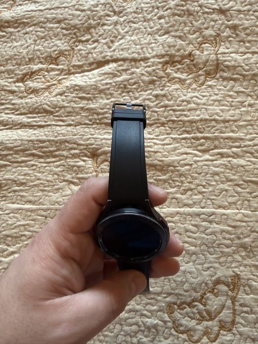 Samsung GalaxyWatch 4 Classic